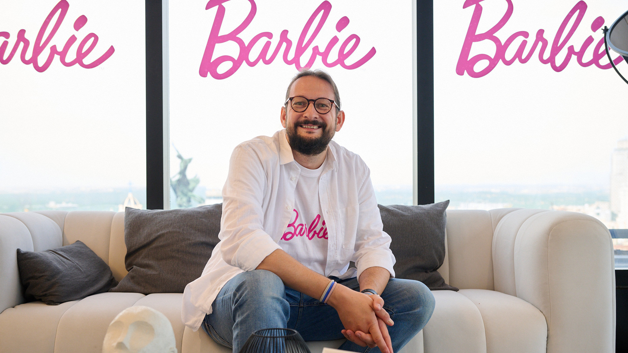 El psicólogo Alberto Soler en la presentación del informe de Barbie