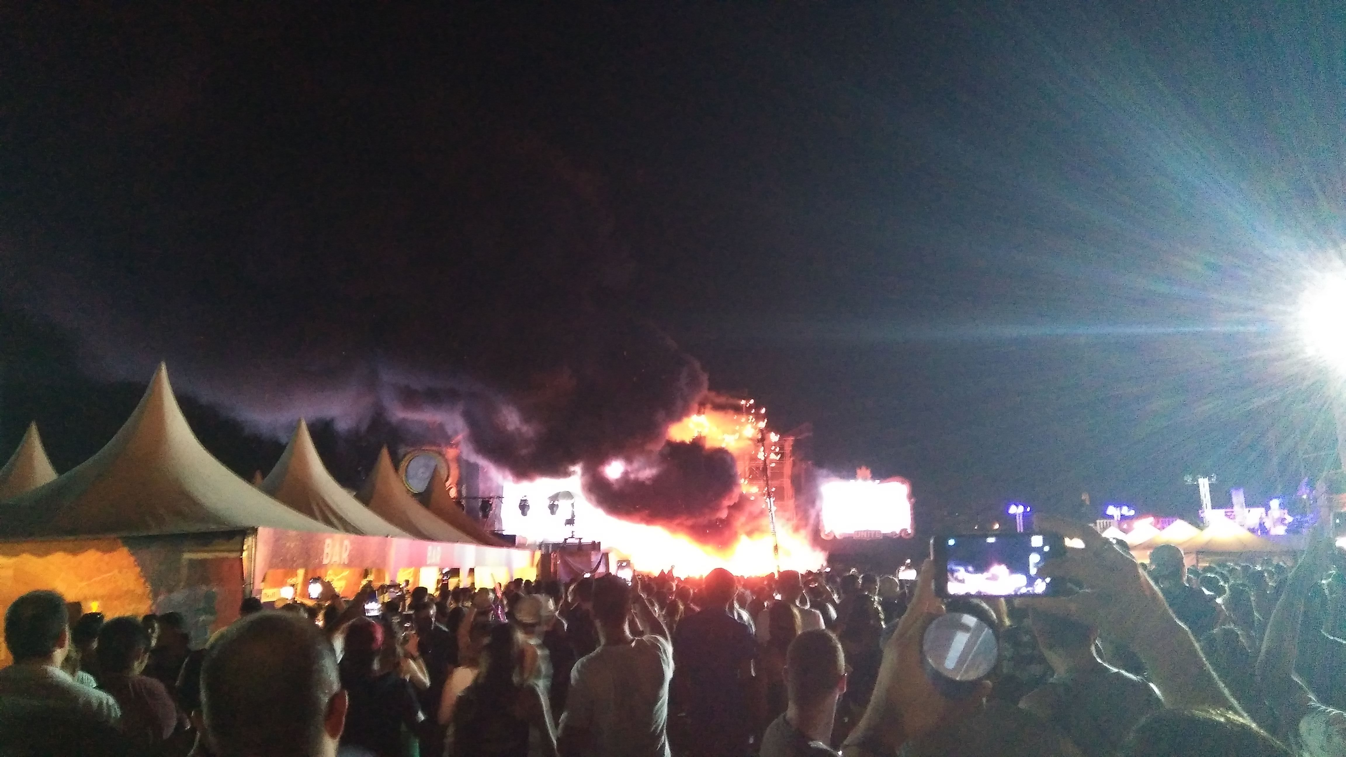 Fotografía del incendio de Tomorroland de 2007. Archivo