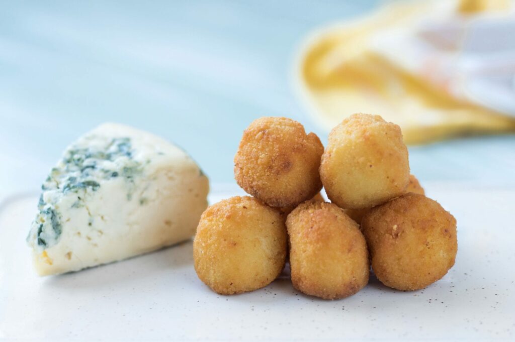 Croquetas de queso azul