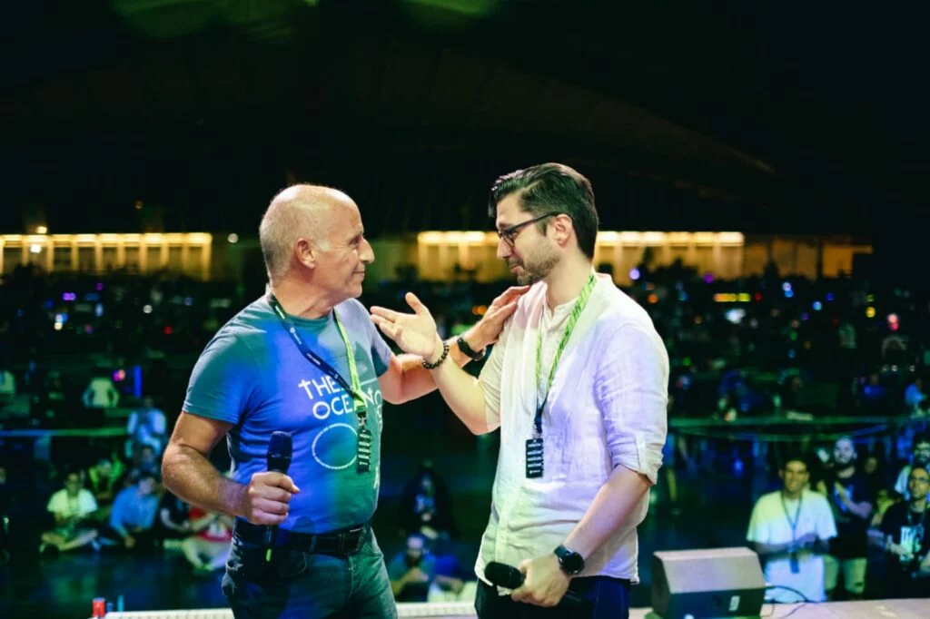 Andrés Herrera junto al actor de doblaje Antonio Esquivias