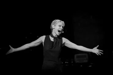Piaf the show