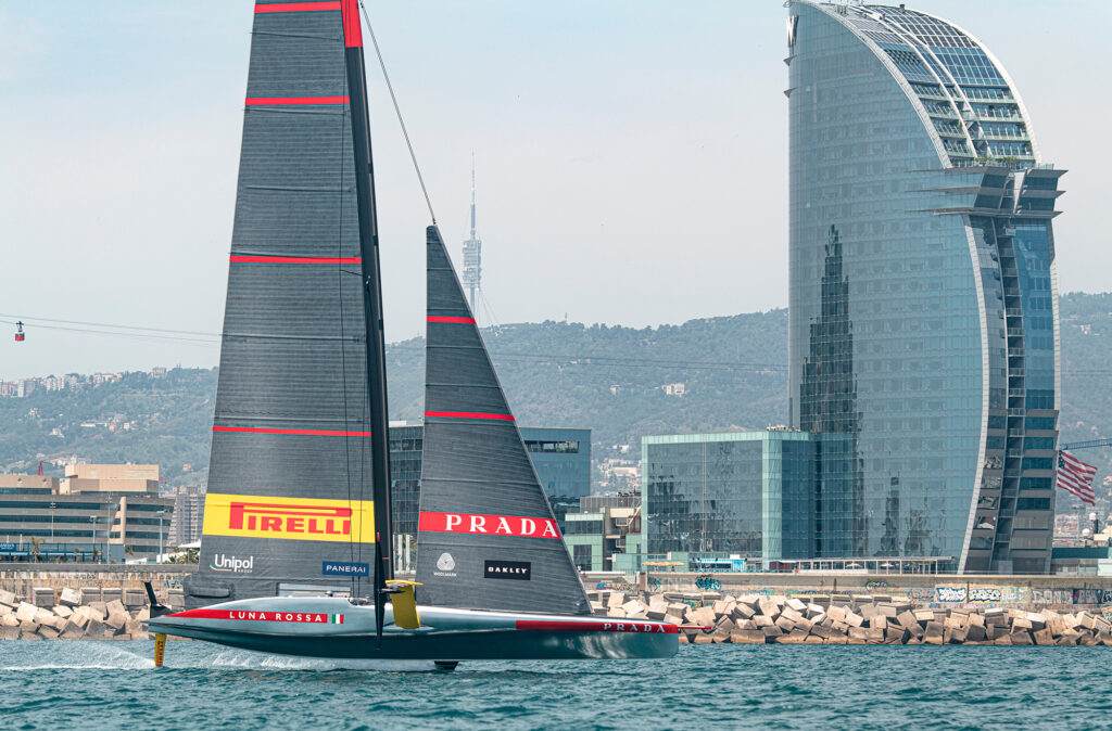 Luna Rossa Prada Pirelli