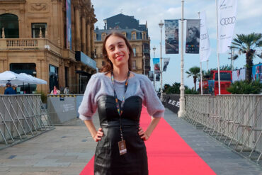 Nuestra compañera Mara B. Martin en la alfombra roja de San Sebastián