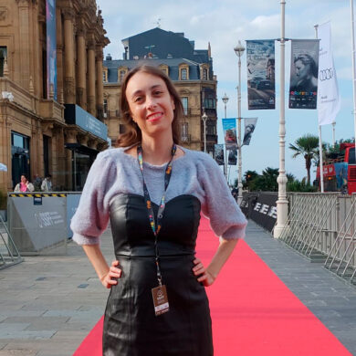 Nuestra compañera Mara B. Martin en la alfombra roja de San Sebastián