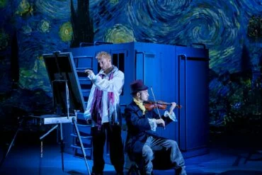Momento de Forever Van Gogh sobre el escenario del Teatre Apolo