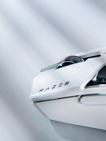 Vista lateral del Viper Mini Signature Edition en color blanco de Razer