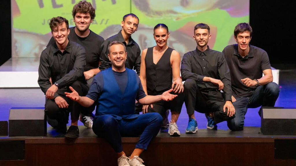 El equipo de "Flipar" en una foto de família