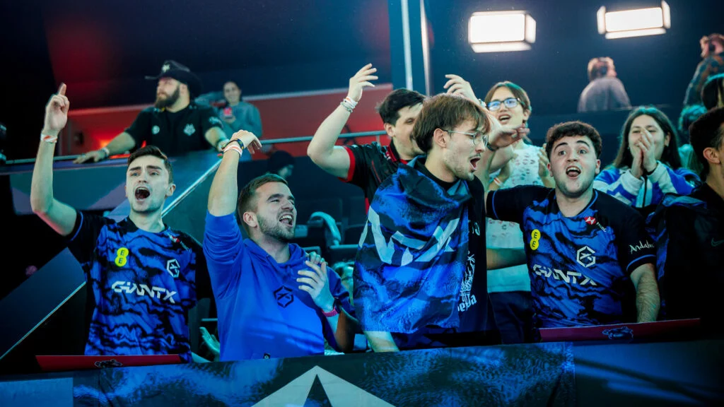 Aficionados de GIANTX (foto: Wojciech Wandzel / Riot Games)