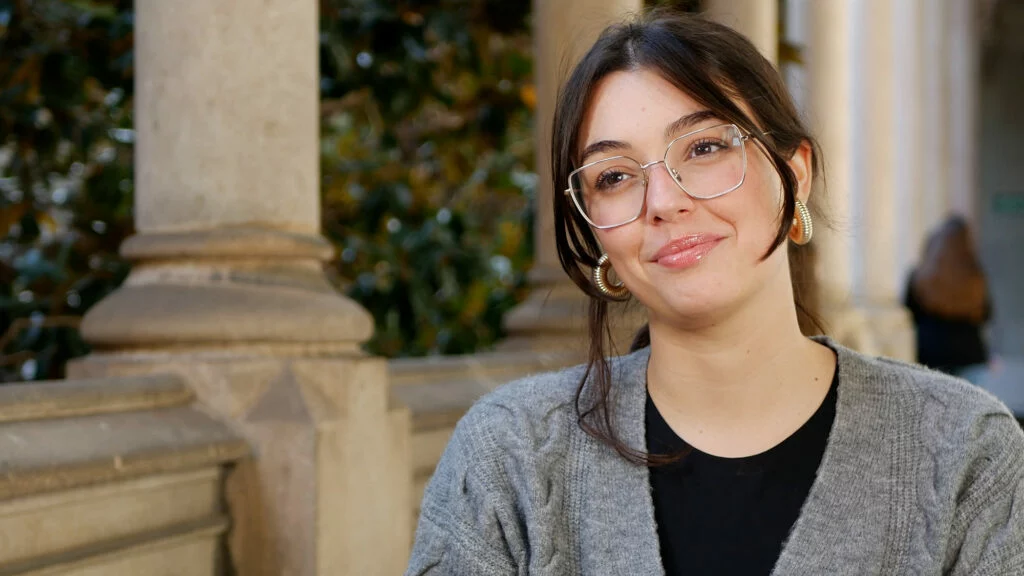 La autora Carla Martí en un momento en el encuentro con la Revista YOUNG