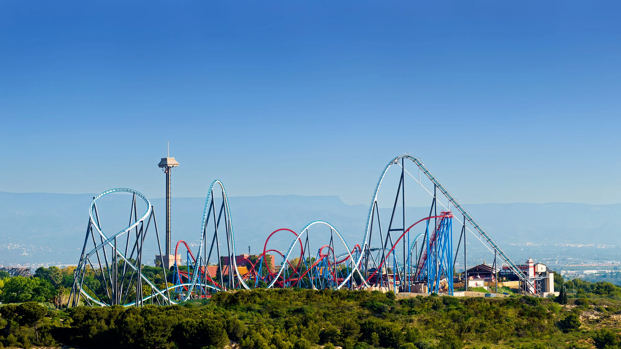 Vista del skyline de PortAventura