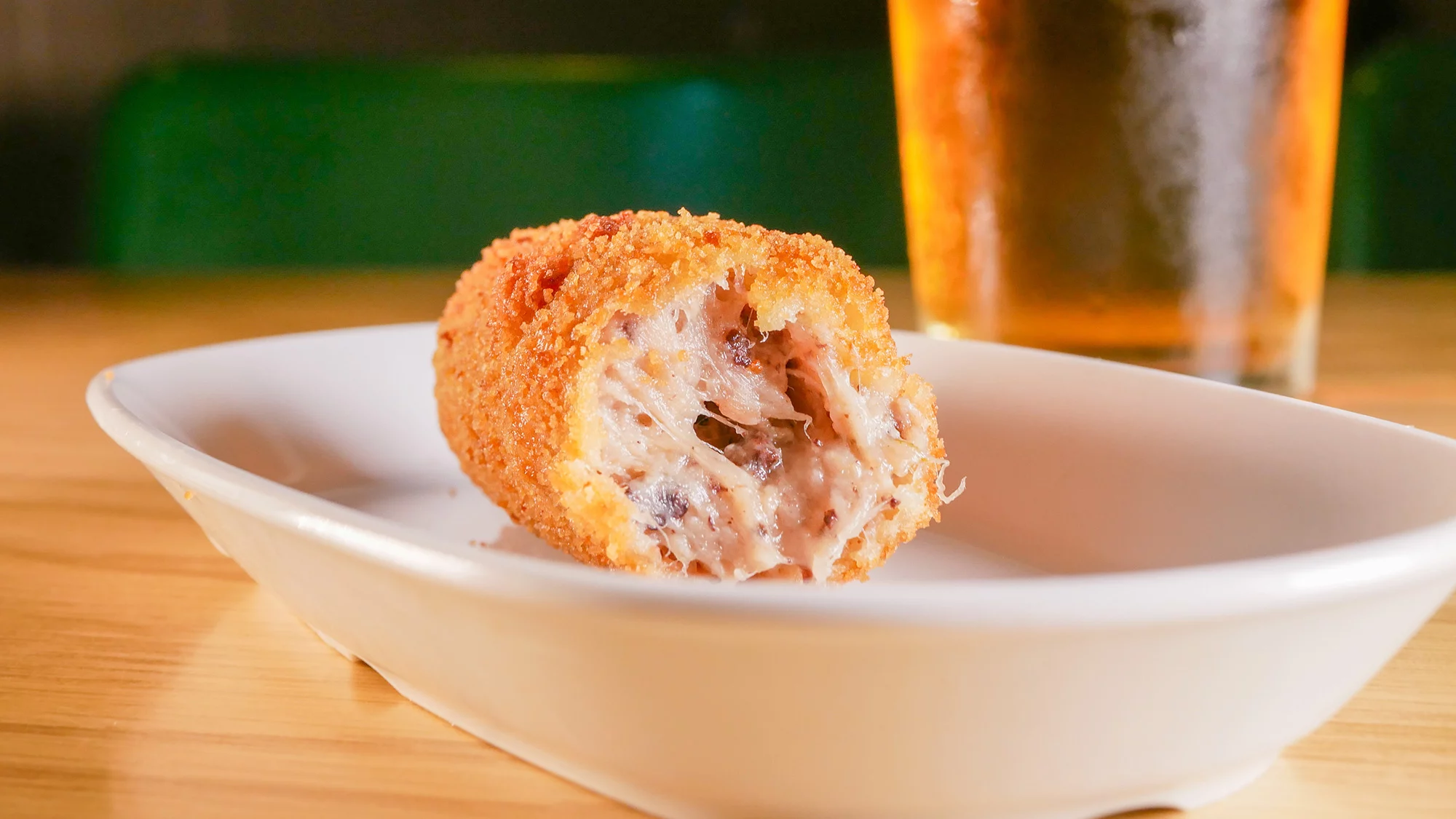 BAR LA RAVALA | Croqueta de carne de cocido