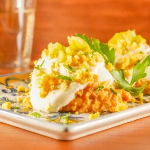 BAR RESOLIS | Huevos rellenos de atún