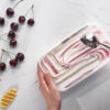 Tarrina de galleta y frutas del bosque. Fotografía Envato