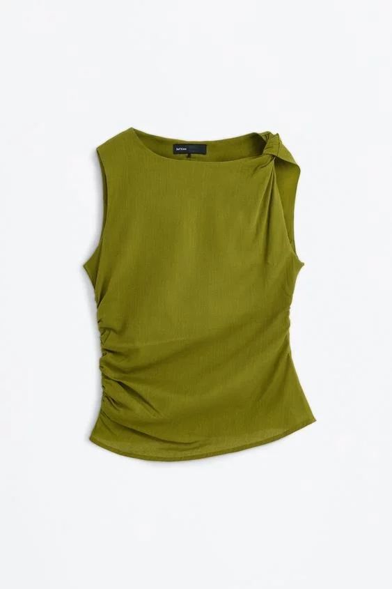 Top asimétrico 12,99 euros