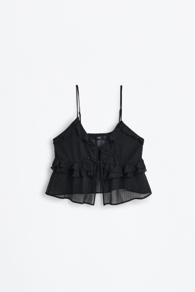 Top con volantes, 12,99 euros