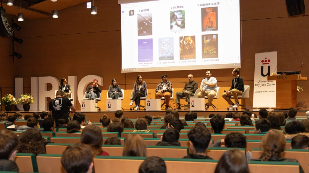 Imagen de una tertulia en la Universidad Rey Juan Carlos en la edición 2024 del ARANCINE. Fotografía de Luisja Duran