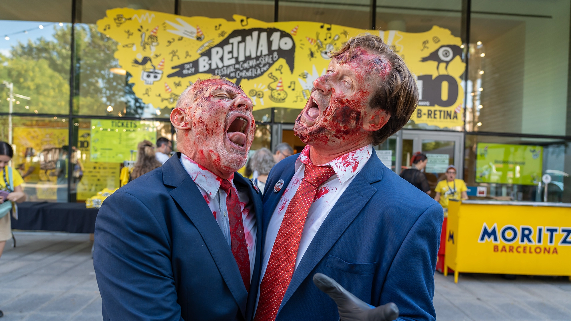 Un par de zombies. Fotografia cedida