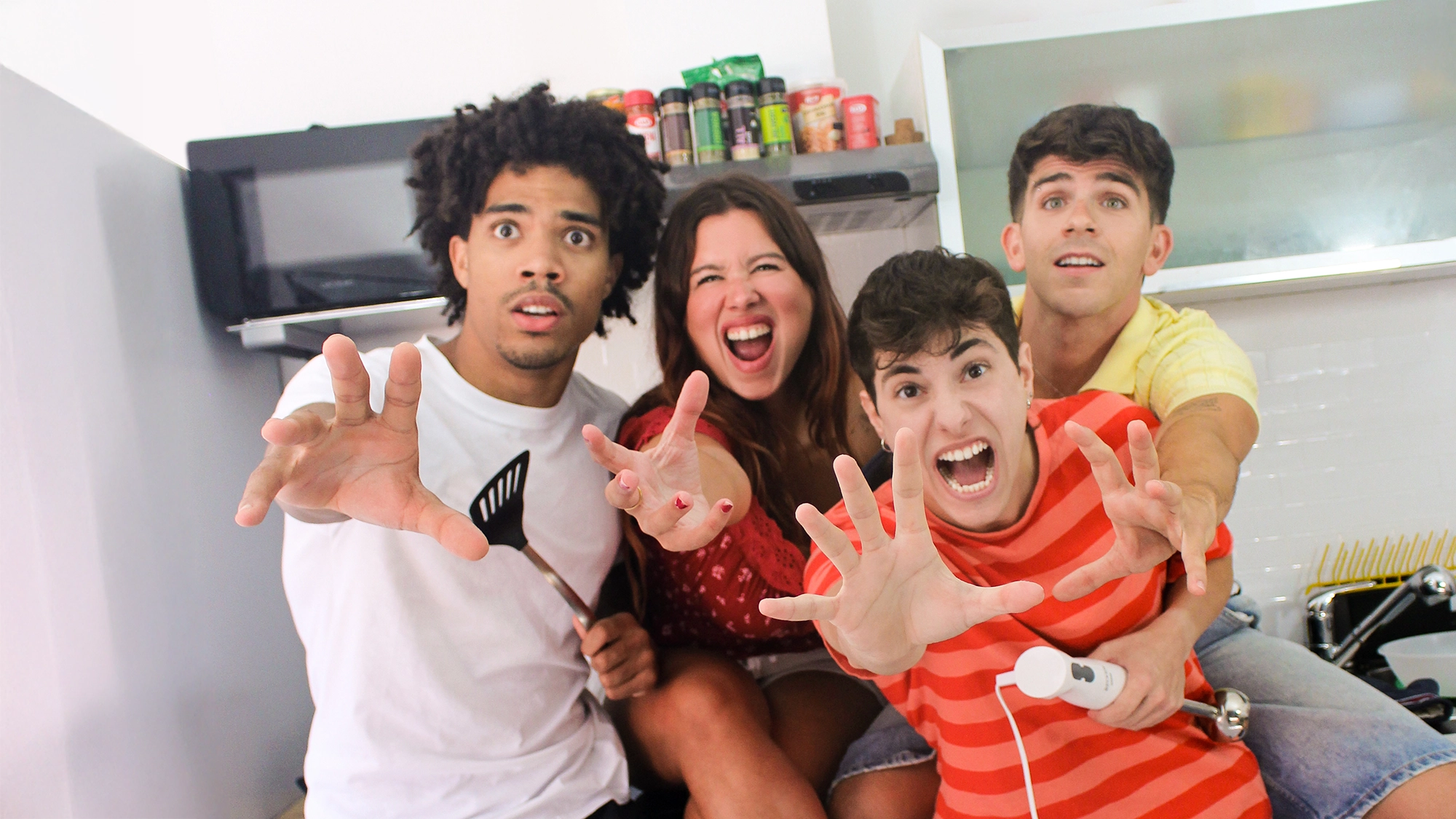 Foto de cartel "Fins la cuina!"