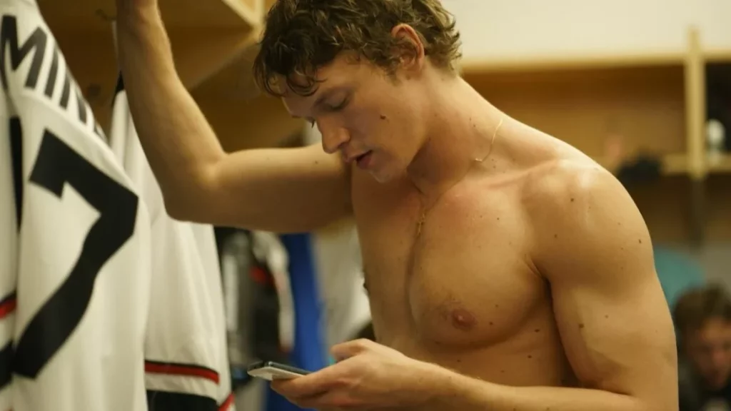 Fotograma de Heated Rivalry "Más que rivales"