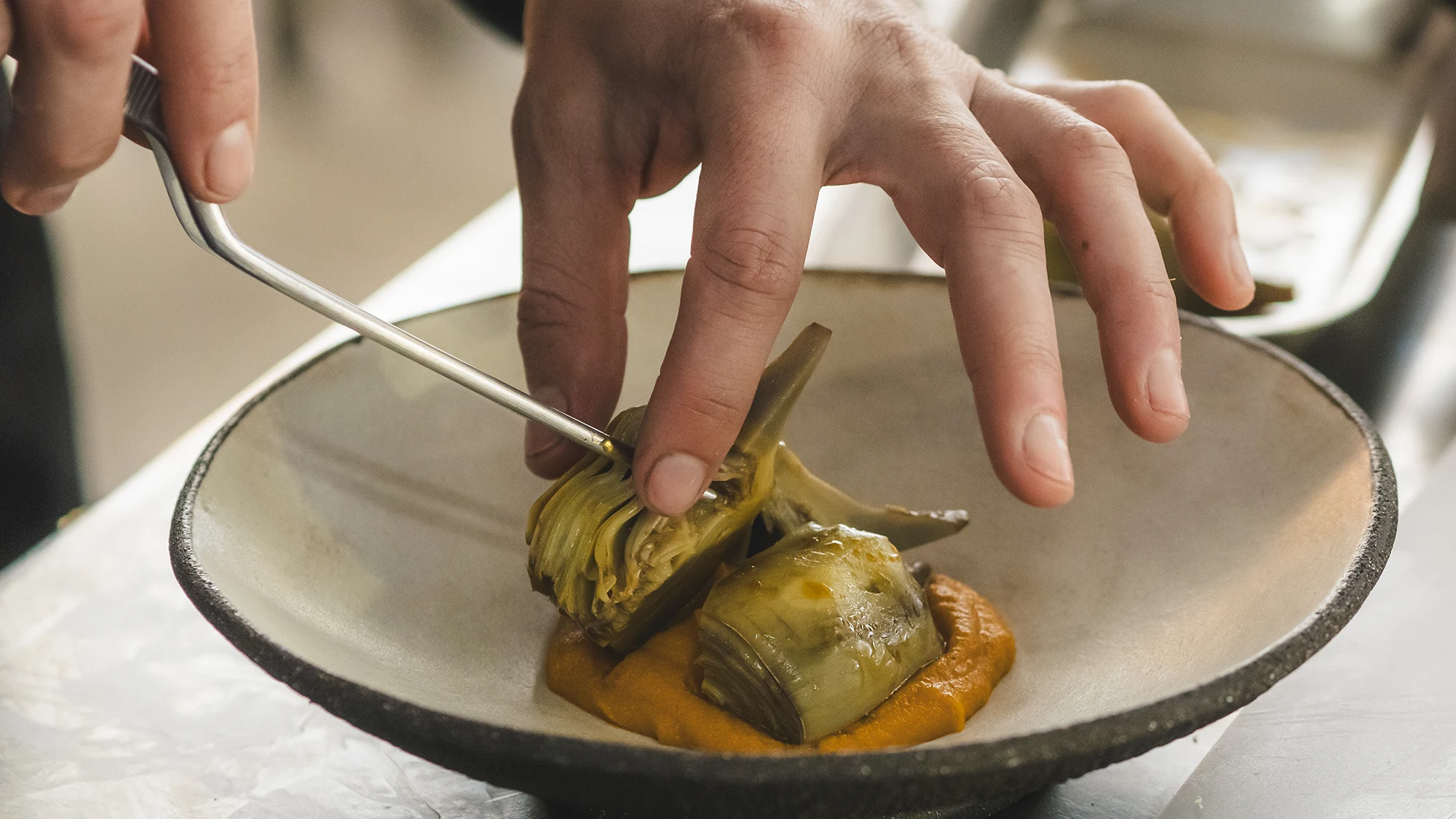 Emplatado de La cocinera Eli Farrero