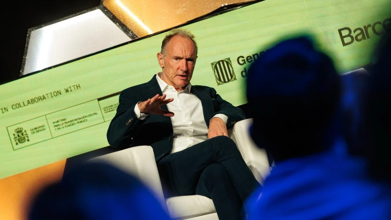 El inventor de Internet, Tim Berners Lee, en la charla en el Talent Arena de Barcelona en 2026