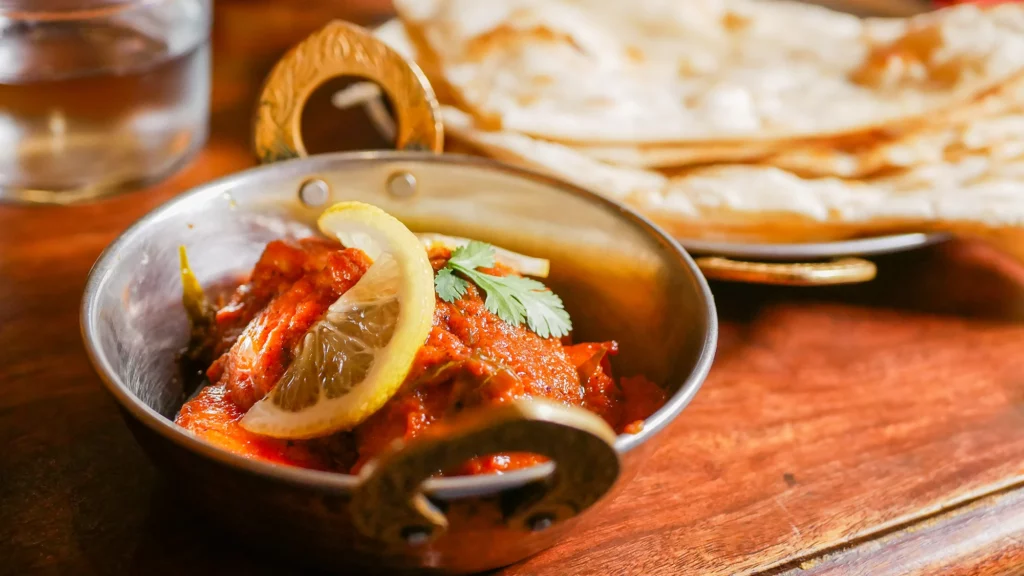 Prawn Butter Masala Fry, langostinos envueltos en la emblemática salsa de tomate y mantequilla