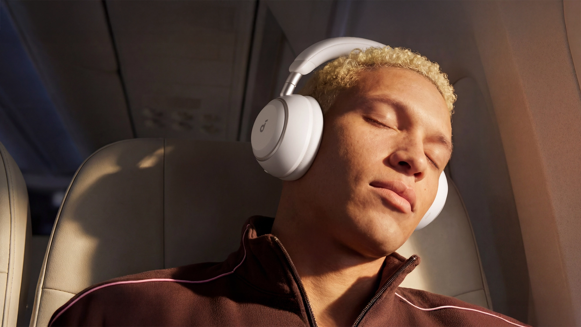 Auriculares soundcore Space 2 de color blanco