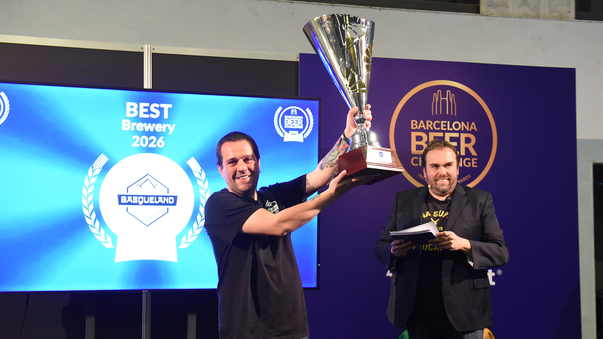 Los propietarios de BASQUELAND coronados como mejor cervecera de la edición