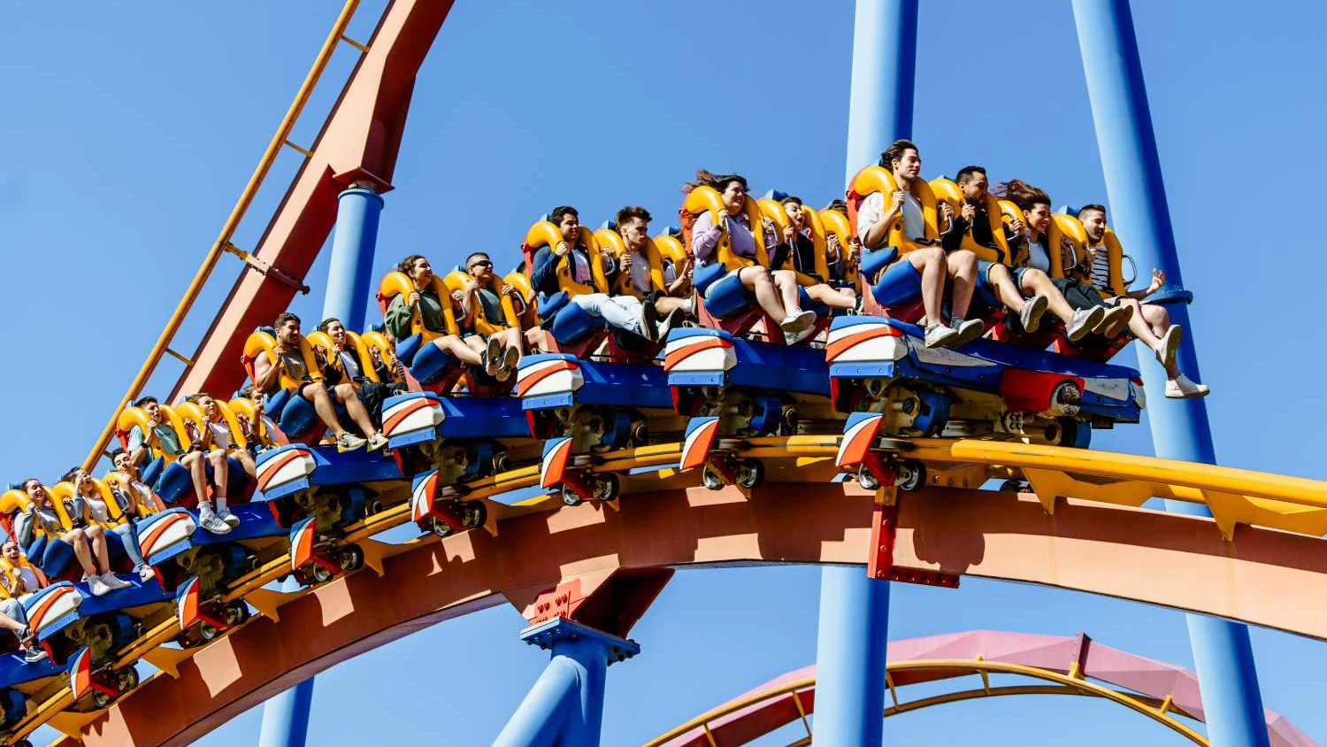 Atracción Batman Superman del Parque Warner de Madrid