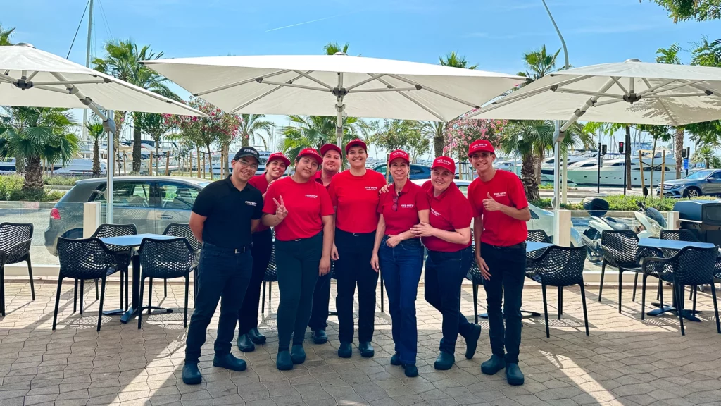 Equipo del restaurante de Five Guys en Palma de Mallorca