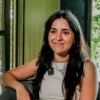La autora Laura K. Roma en un fotograma de la entrevista en la Revista YOUNG