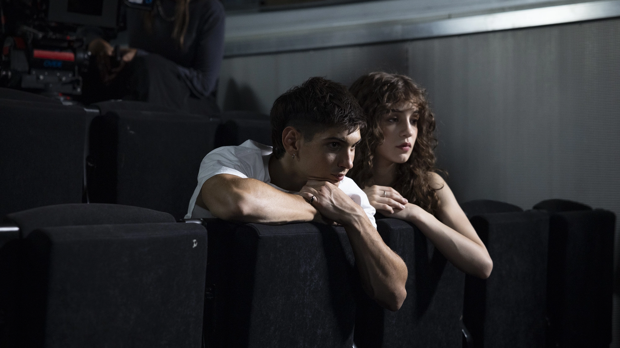 Marc Soler y Zoe Bonafonte en "A Fuego"