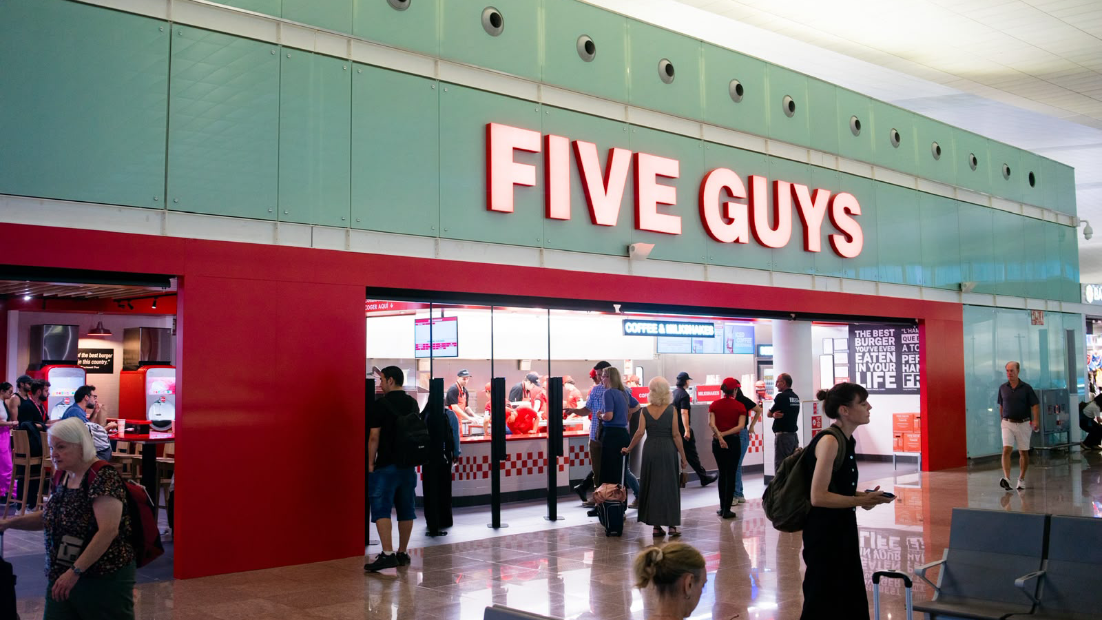Vista del exterior del restaurante en el aeropuerto de Barcelona