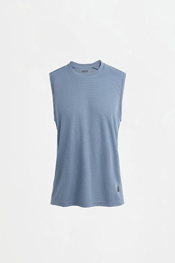 Camiseta deportiva sin mangas (4,99 euros)