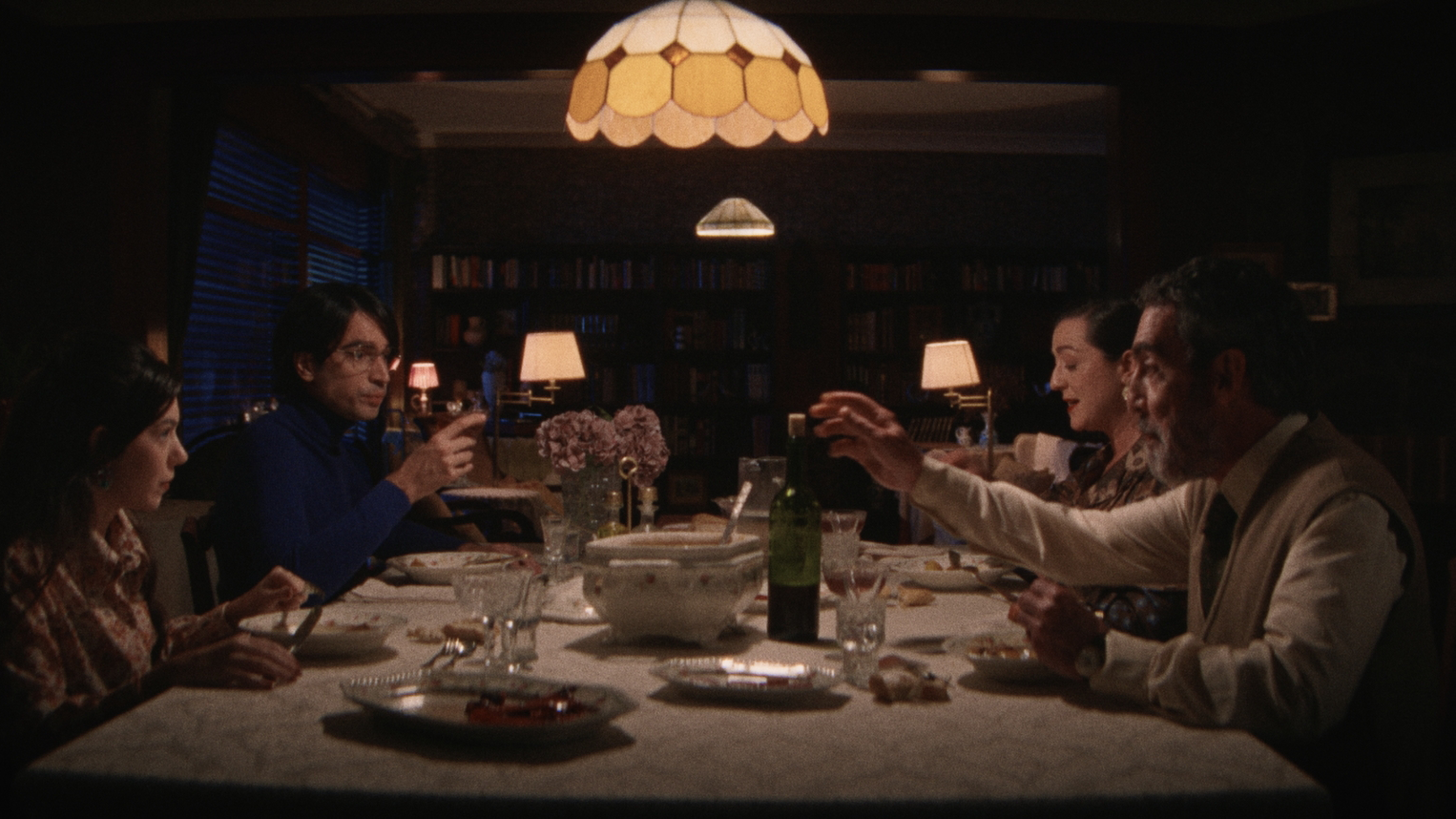 Fotograma de la película inaugural 'Los que vienen'